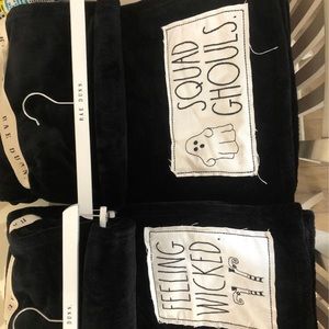 NWT Rae Dunn Halloween Blanket Set